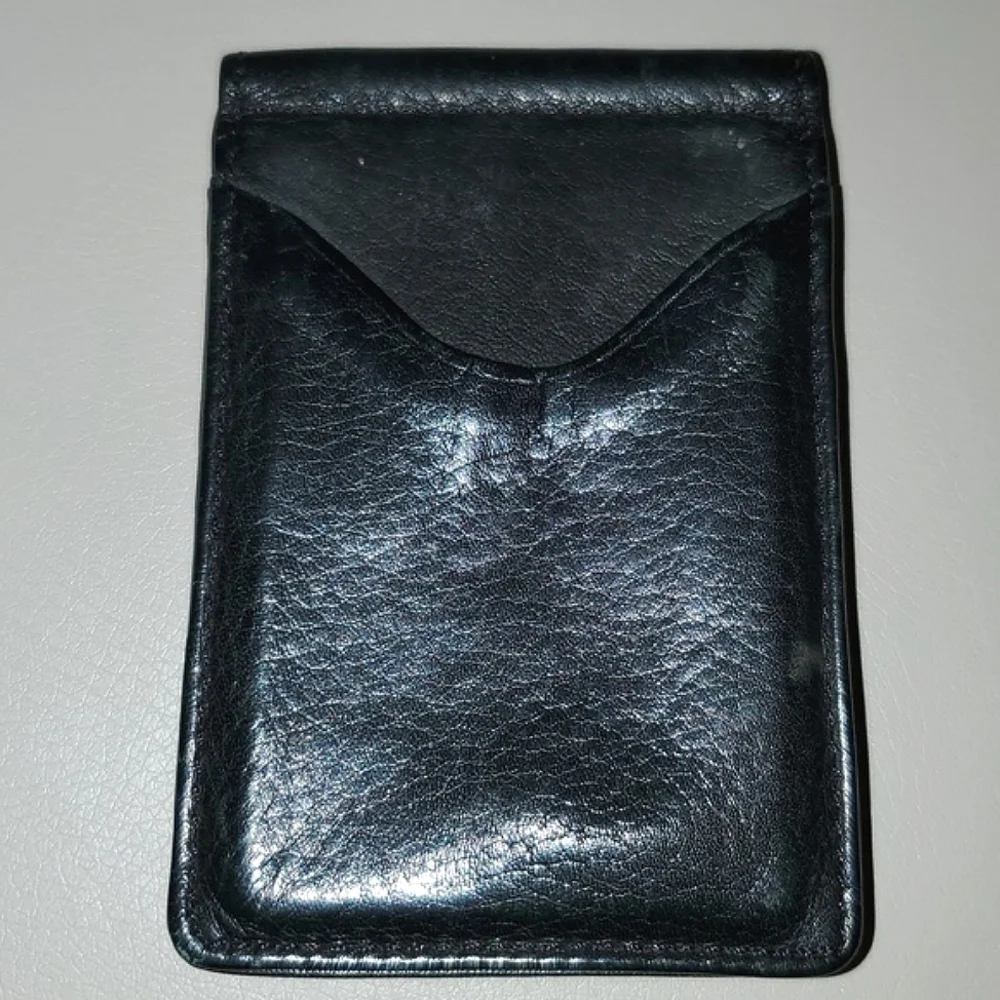 G.H. Bass & Co. Leather Card Holder Money Clip